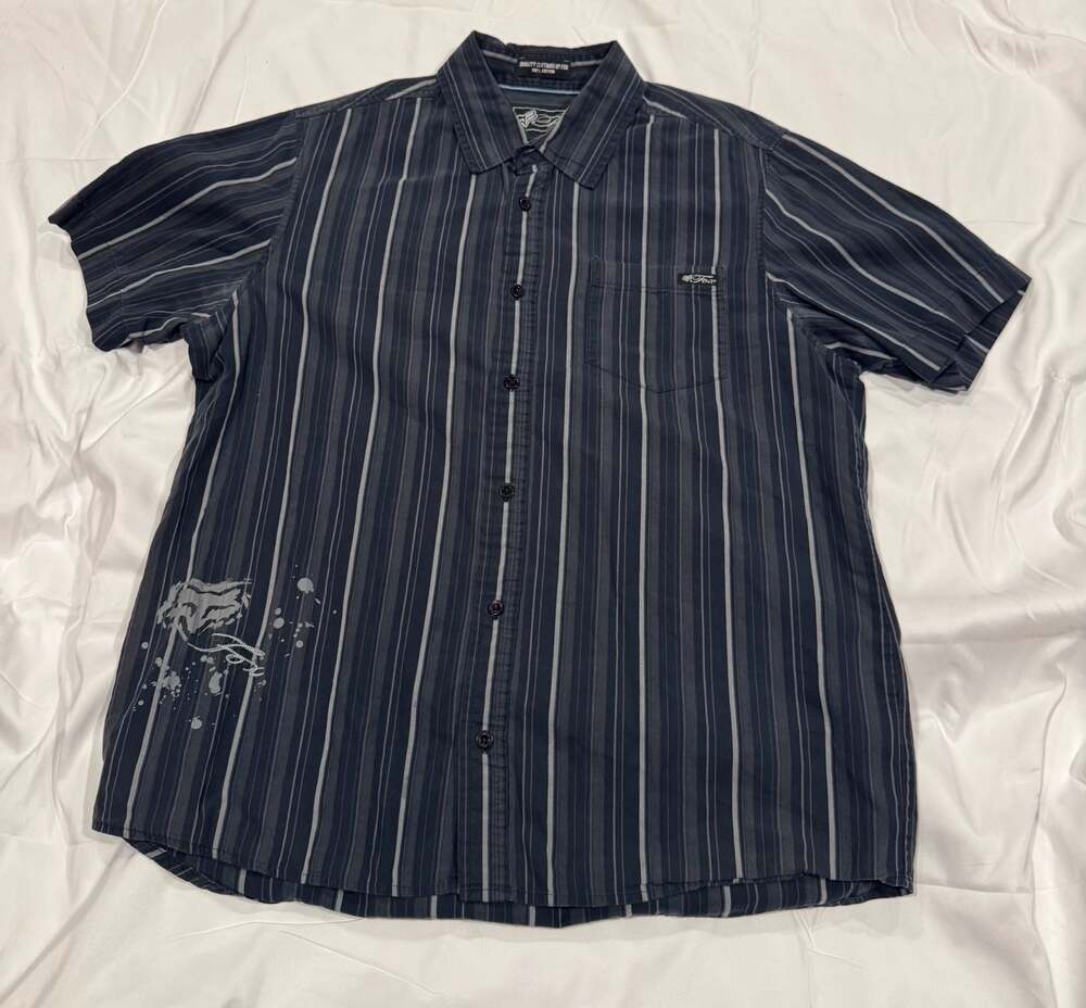 Vintage Y2K Fox Deluxe Blue Stripe Short Sleeve Button